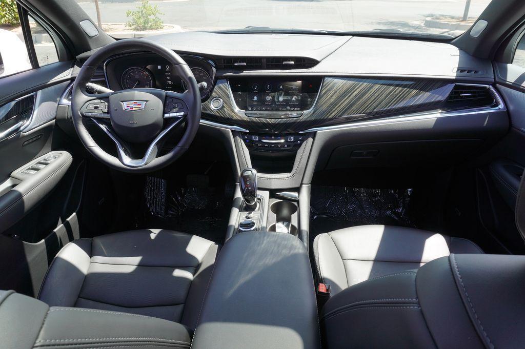 new 2024 Cadillac XT6 car, priced at $56,465