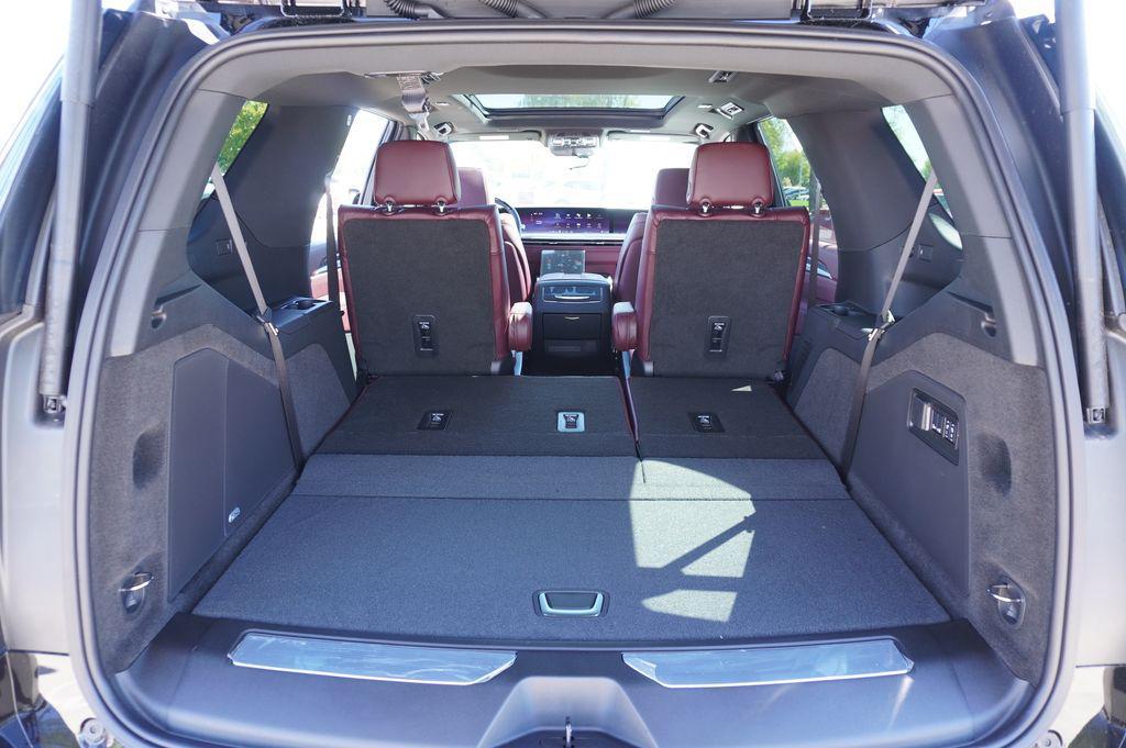 new 2025 Cadillac Escalade car