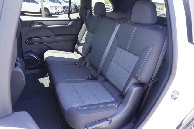 new 2025 GMC Acadia car, priced at $44,395