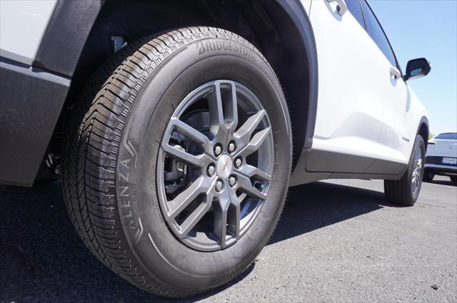 new 2025 GMC Acadia car, priced at $44,395