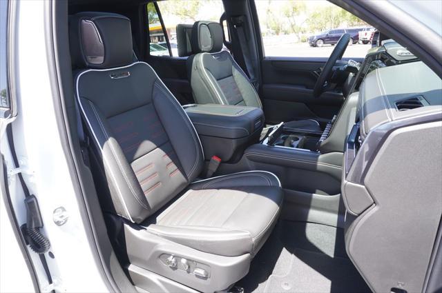 new 2025 GMC Yukon car, priced at $97,995