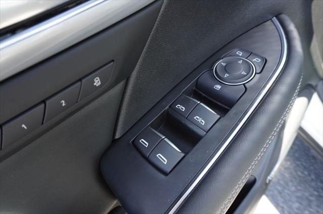 new 2025 Buick Envision car, priced at $48,195