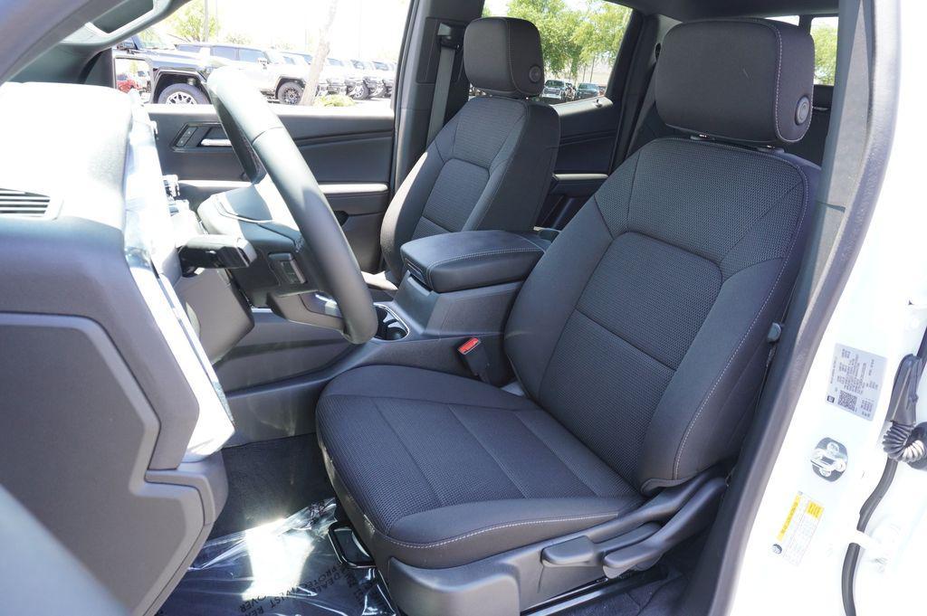 new 2025 GMC Canyon car, priced at $36,030