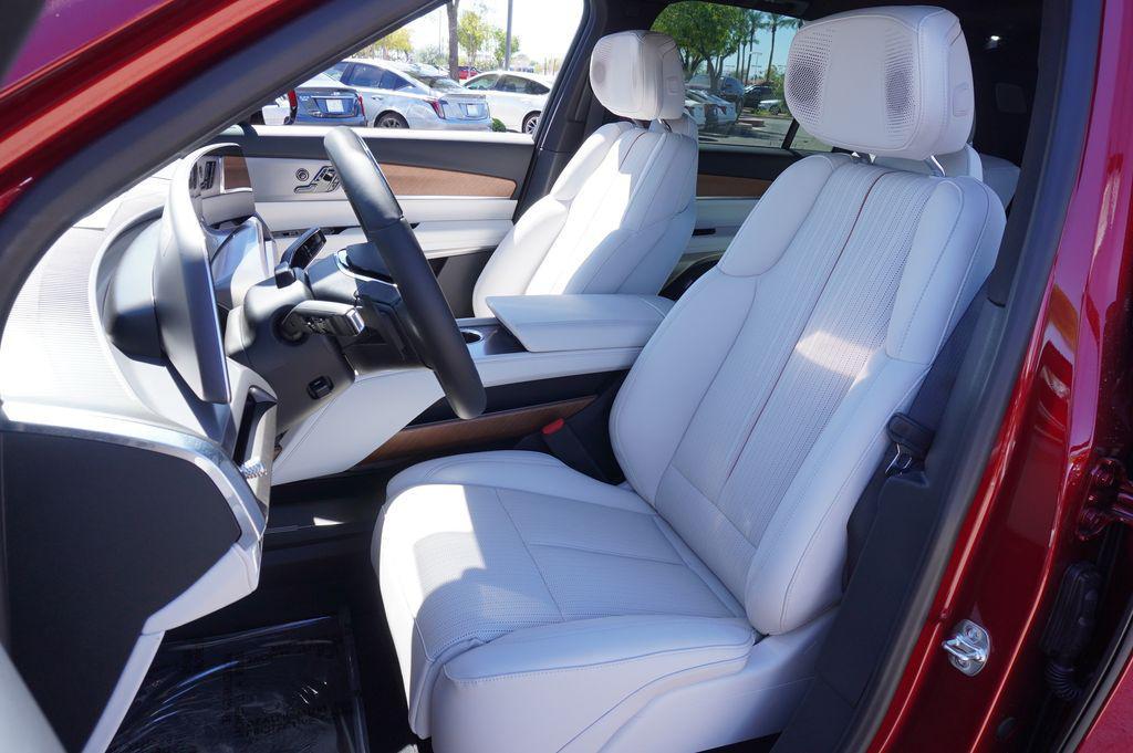 new 2026 Cadillac VISTIQ car, priced at $81,115