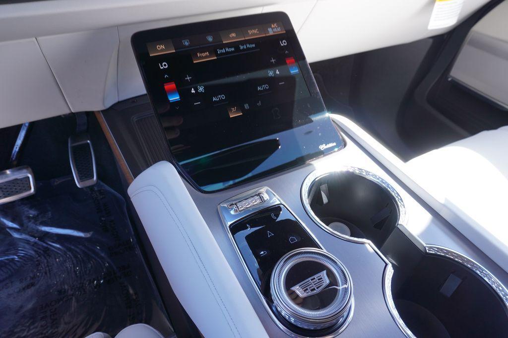new 2026 Cadillac VISTIQ car, priced at $81,115