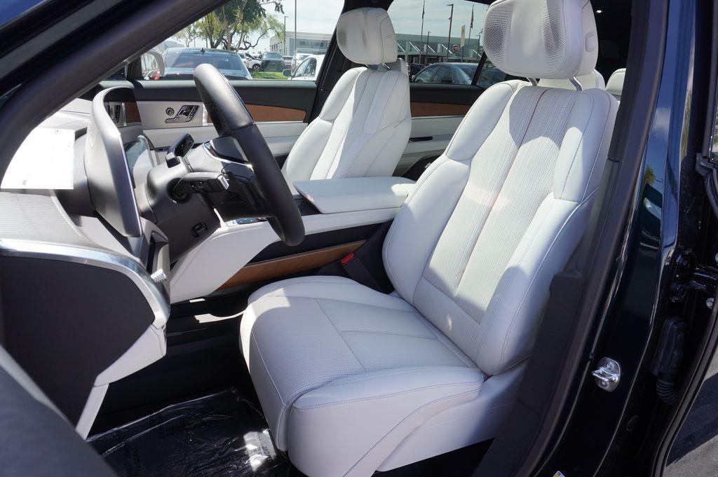 new 2026 Cadillac VISTIQ car, priced at $79,715