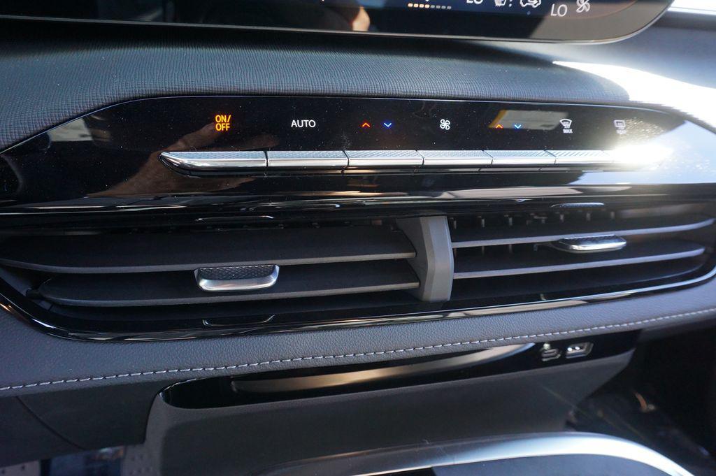 new 2025 Buick Enclave car, priced at $40,740
