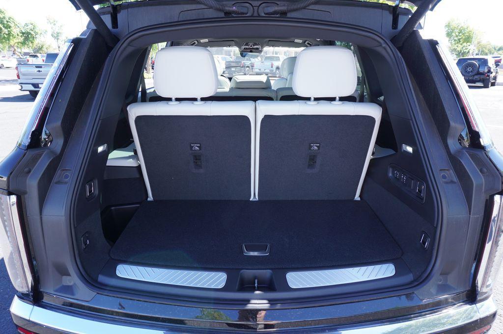 new 2026 Cadillac VISTIQ car, priced at $79,715