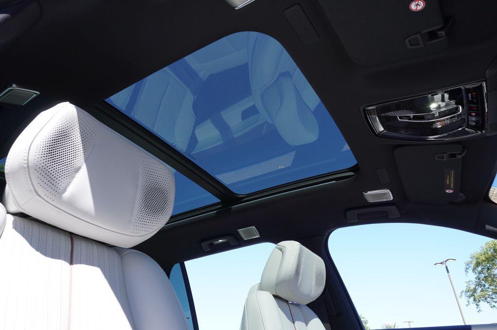 new 2026 Cadillac VISTIQ car, priced at $79,715