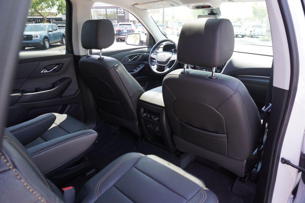 used 2021 Chevrolet Traverse car, priced at $23,464