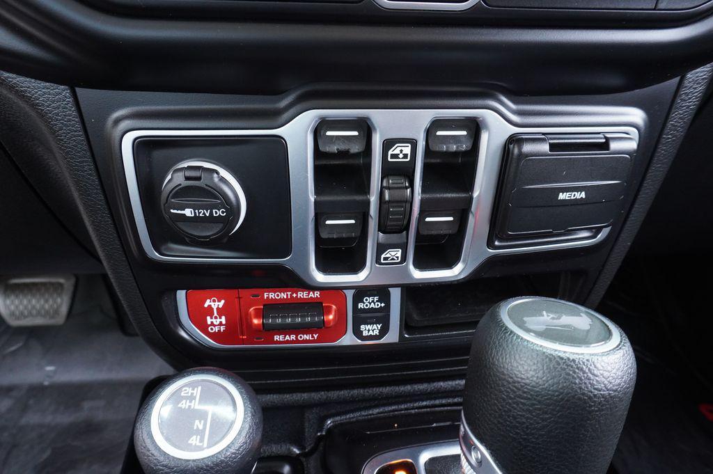 used 2021 Jeep Wrangler Unlimited car, priced at $38,274