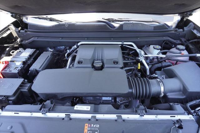 new 2025 GMC Canyon car, priced at $39,420