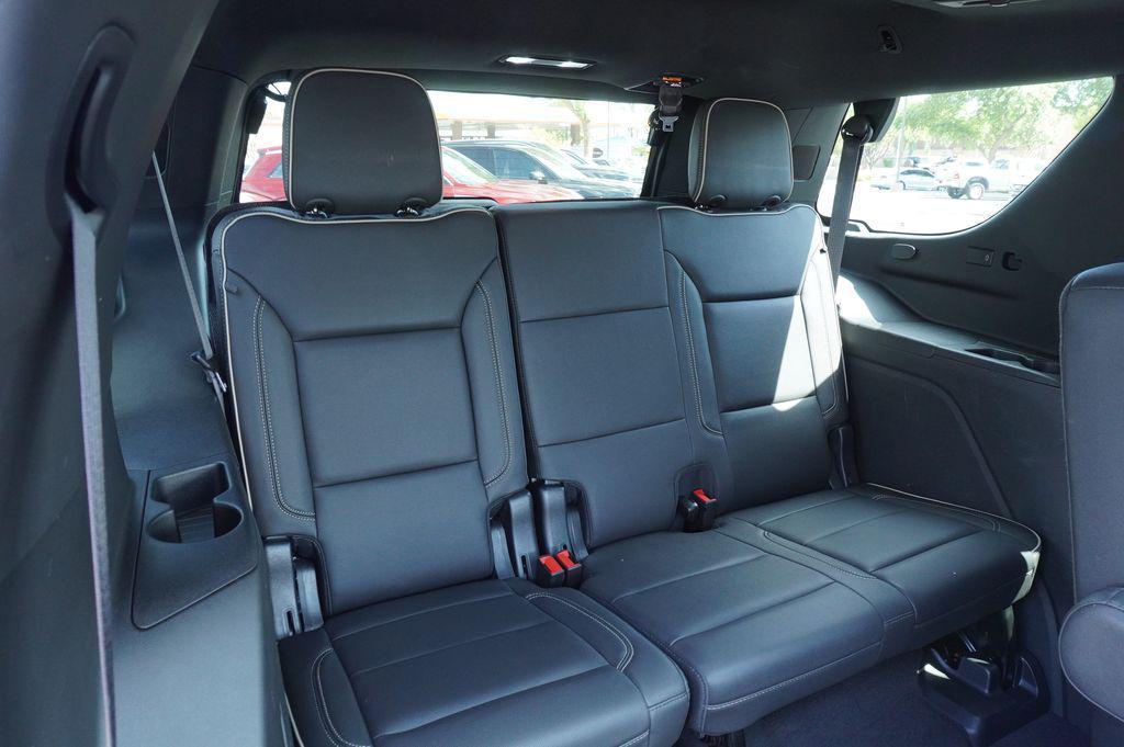 used 2023 GMC Yukon car, priced at $59,337