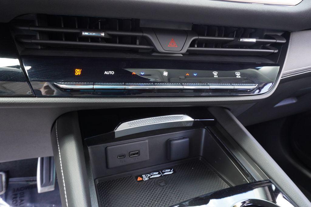 used 2024 Buick Envision car, priced at $30,067
