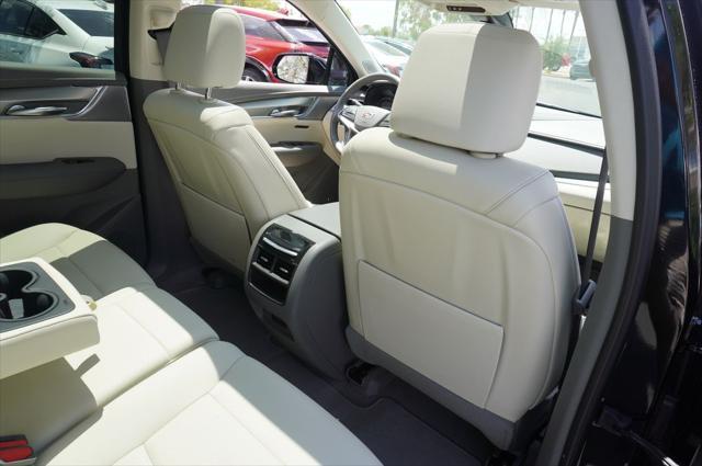 used 2022 Cadillac XT5 car, priced at $32,017