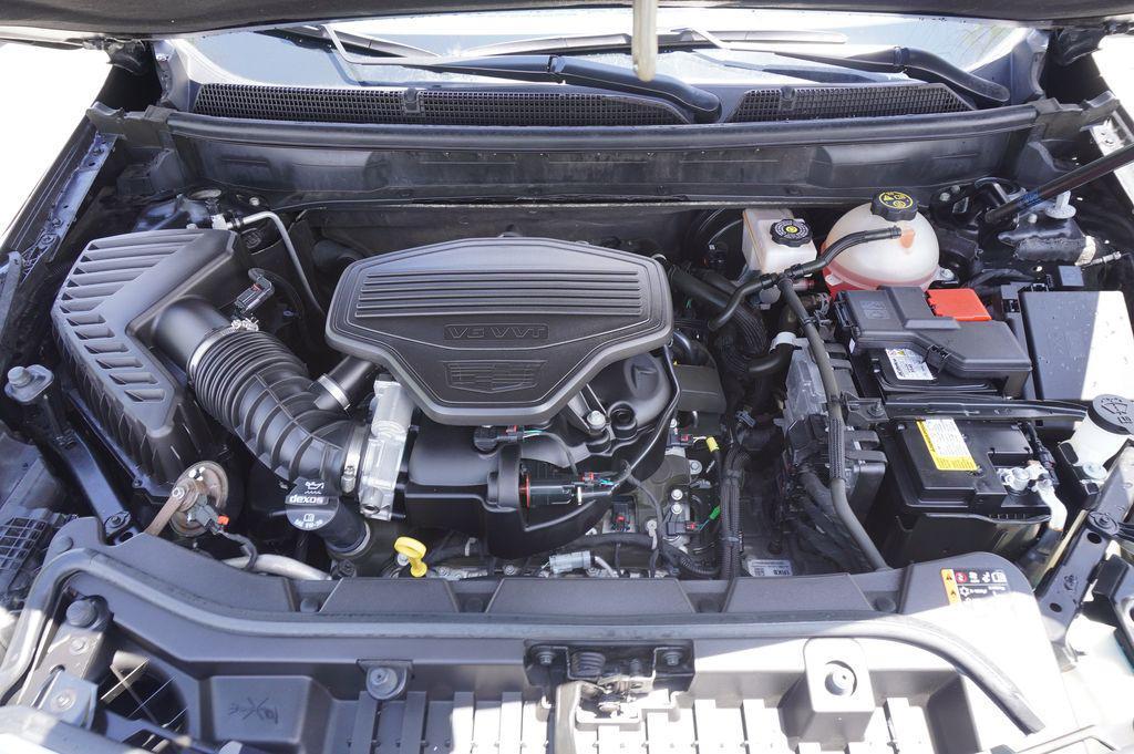 used 2022 Cadillac XT5 car, priced at $31,208