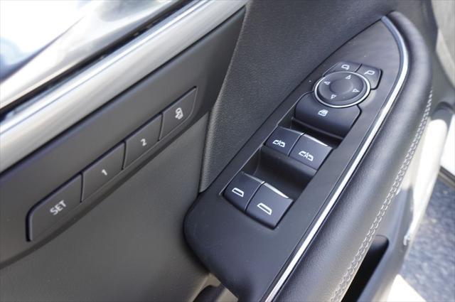 new 2025 Buick Envision car, priced at $48,195