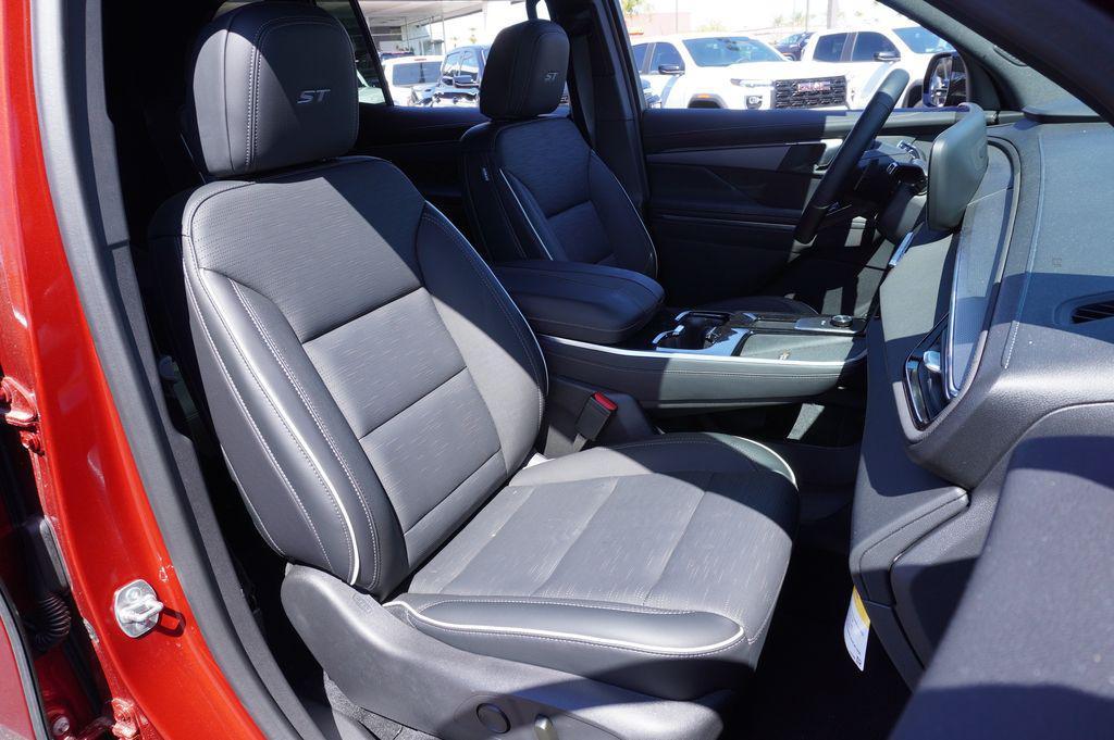 new 2025 Buick Enclave car, priced at $44,380