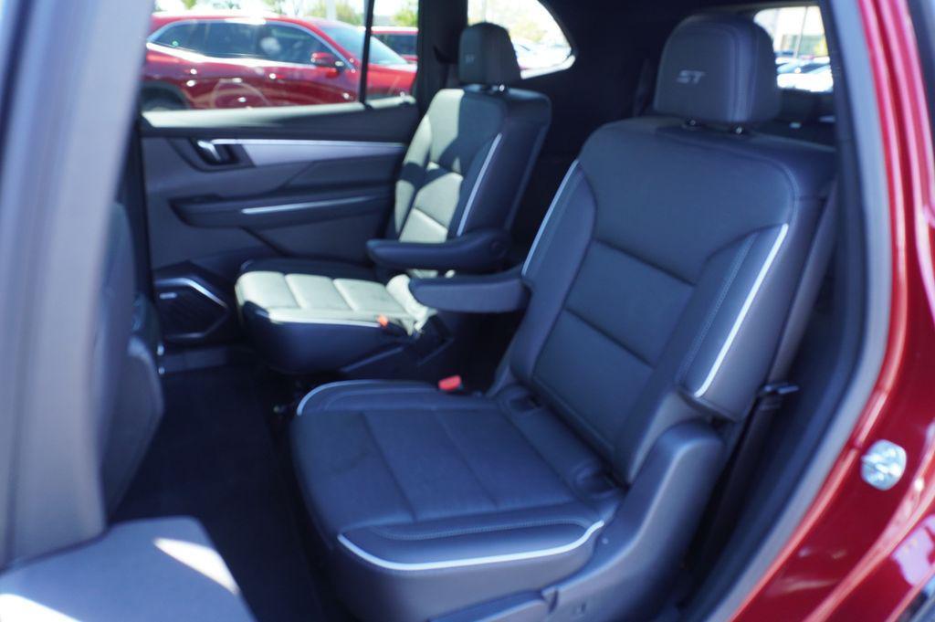 new 2025 Buick Enclave car, priced at $44,380