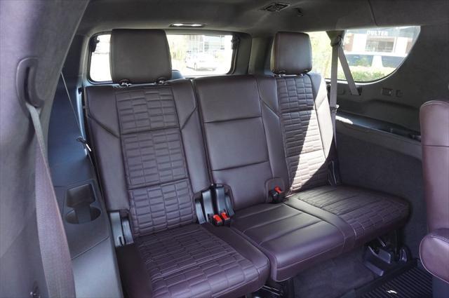 used 2022 Cadillac Escalade ESV car, priced at $71,803