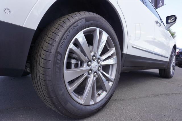 new 2025 Cadillac XT5 car, priced at $52,190