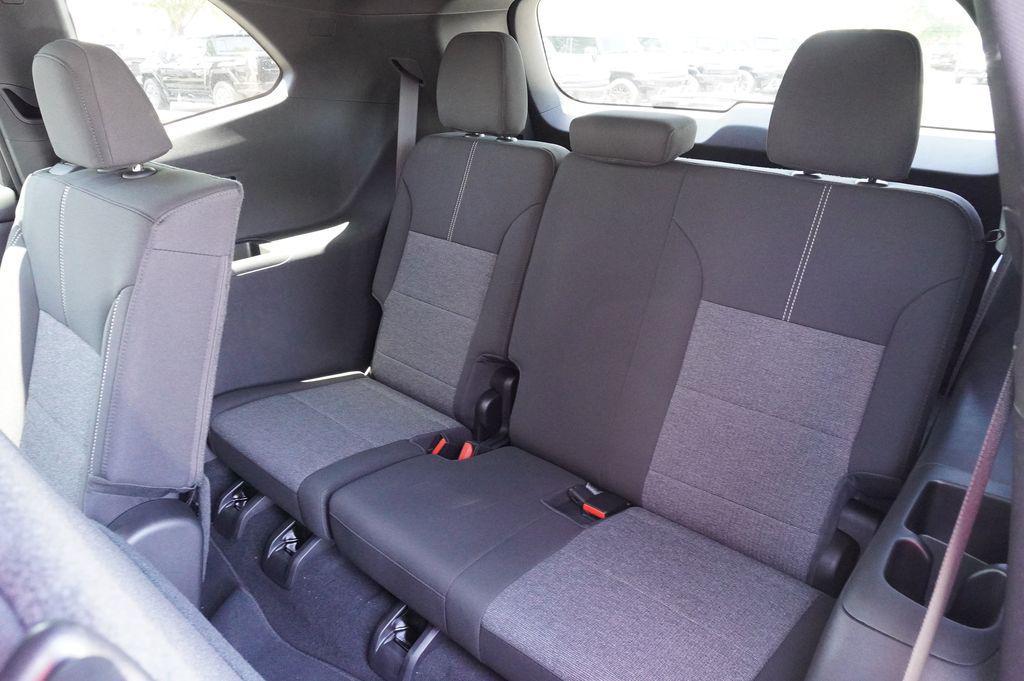 new 2025 GMC Acadia car, priced at $41,290
