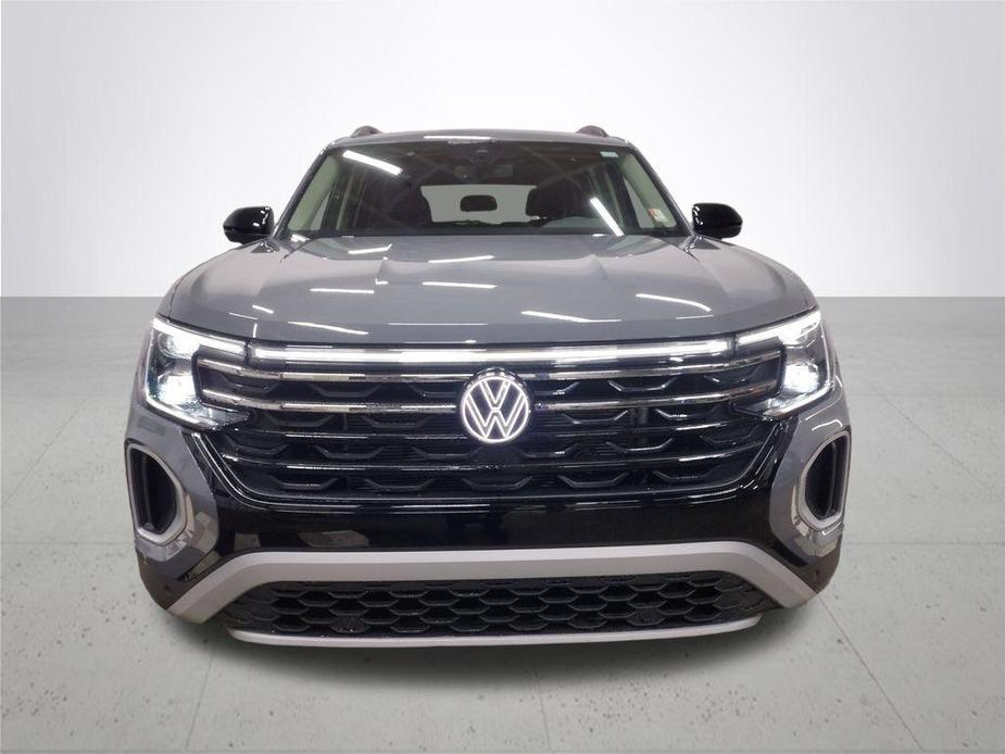 new 2025 Volkswagen Atlas car, priced at $47,576