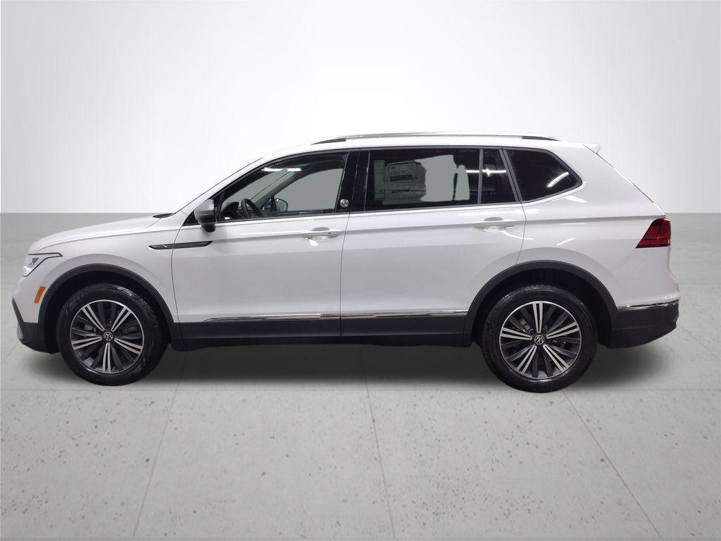 new 2024 Volkswagen Tiguan car, priced at $32,056