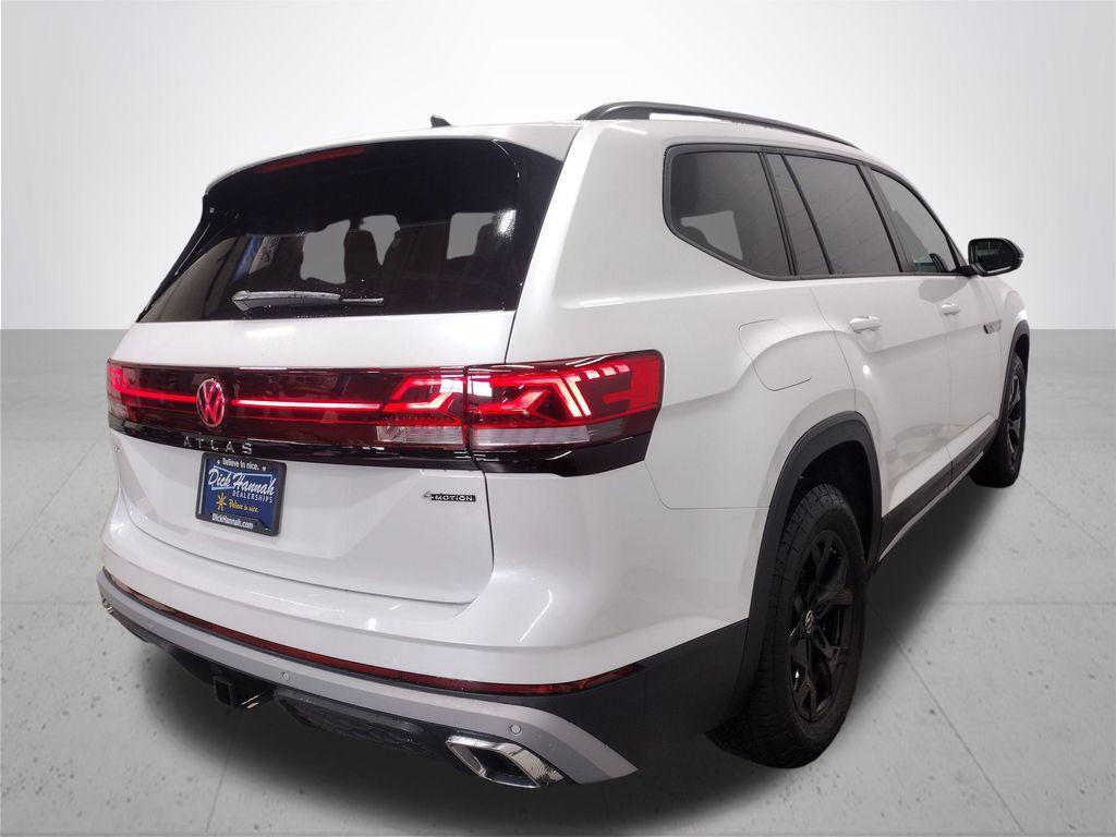 new 2024 Volkswagen Atlas car, priced at $50,281