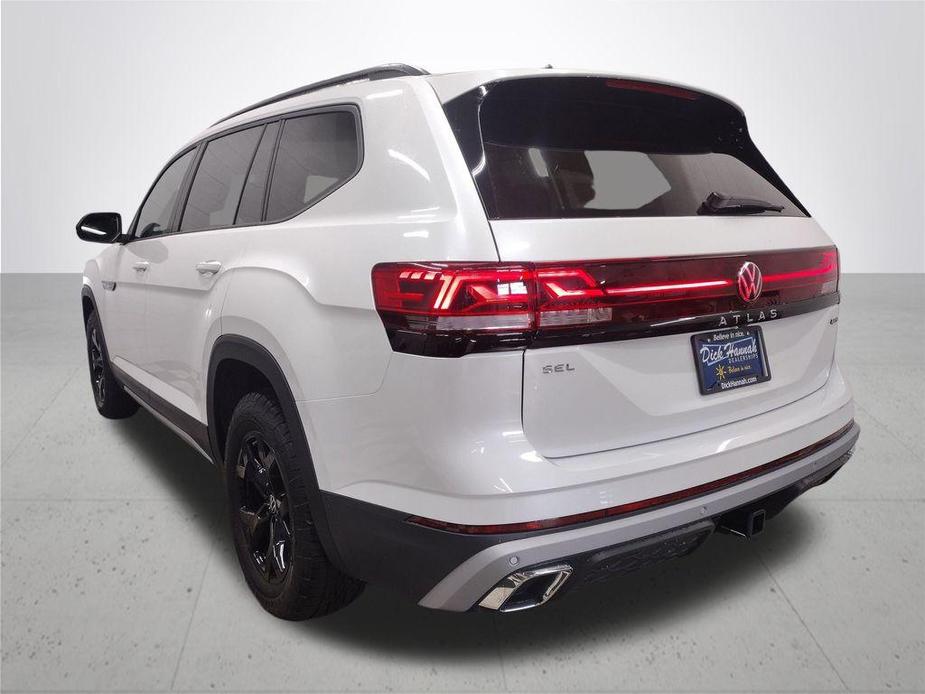 new 2024 Volkswagen Atlas car, priced at $50,281