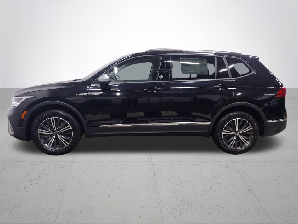 new 2024 Volkswagen Tiguan car, priced at $32,056