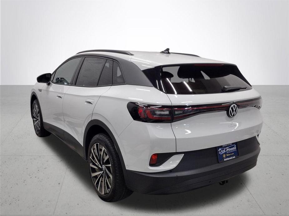 new 2024 Volkswagen ID.4 car, priced at $43,918