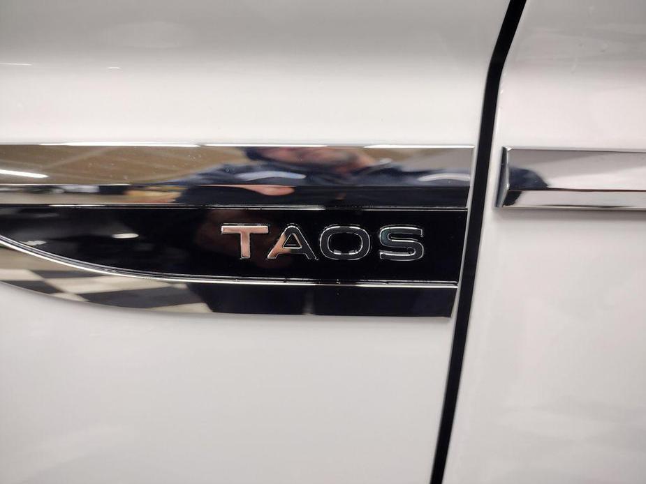 new 2024 Volkswagen Taos car, priced at $31,078