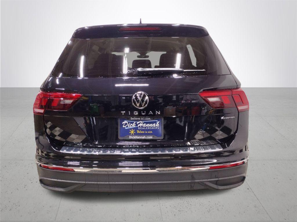 new 2024 Volkswagen Tiguan car, priced at $32,056