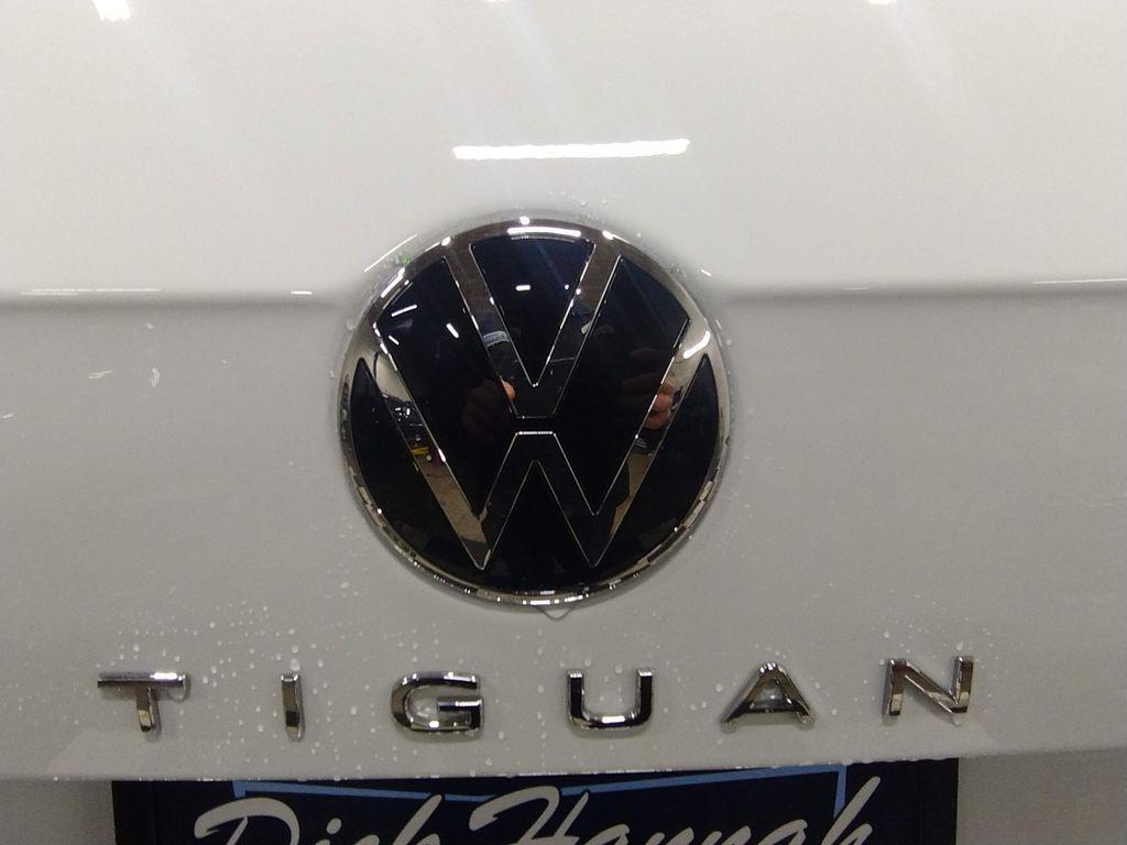 new 2024 Volkswagen Tiguan car, priced at $32,056