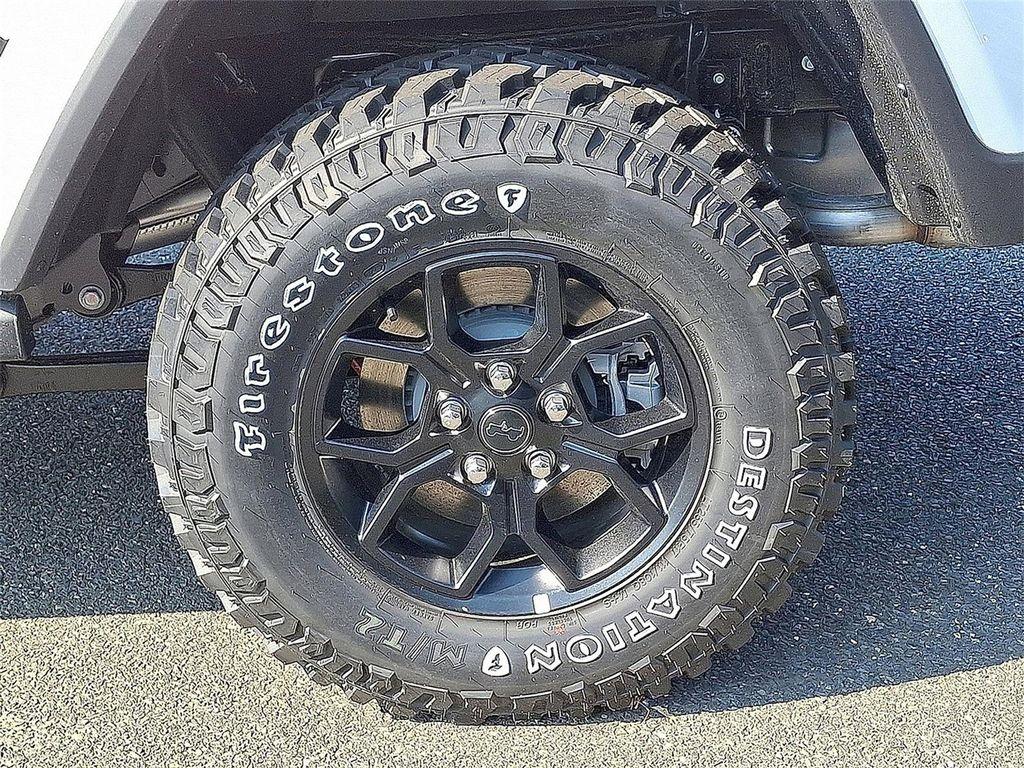 new 2025 Jeep Gladiator car, priced at $47,744