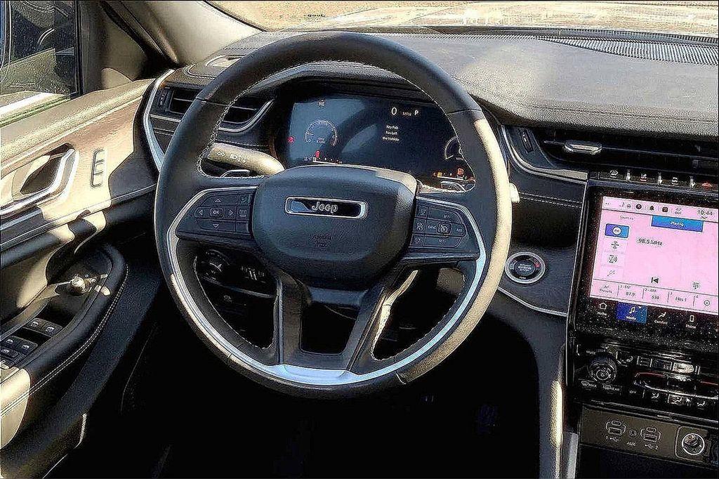 new 2025 Jeep Grand Cherokee L car, priced at $45,104