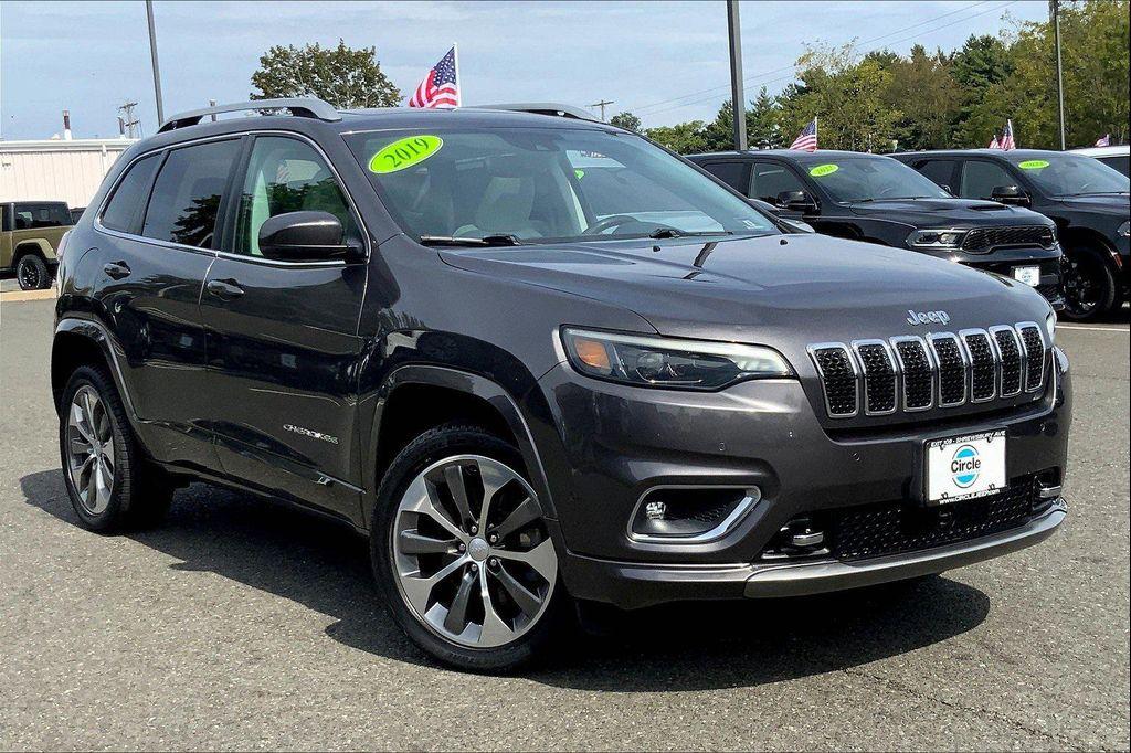 used 2019 Jeep Cherokee car, priced at $22,790