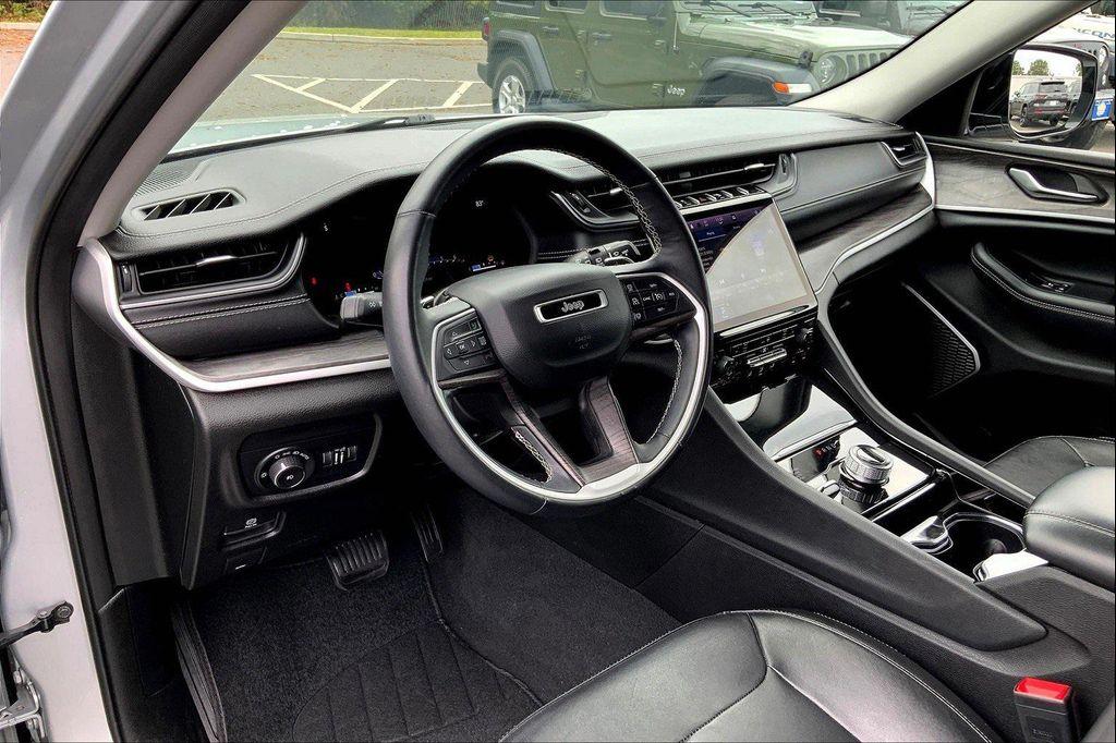 used 2022 Jeep Grand Cherokee L car, priced at $32,990