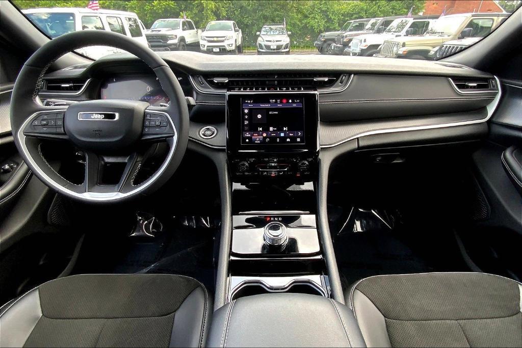 used 2023 Jeep Grand Cherokee car, priced at $34,490
