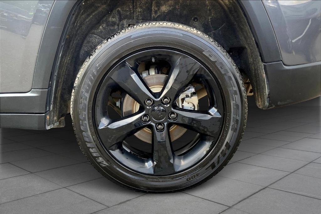 used 2023 Jeep Grand Cherokee car, priced at $34,490