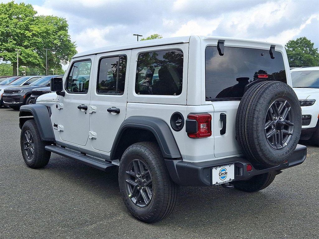 new 2025 Jeep Wrangler car, priced at $51,112