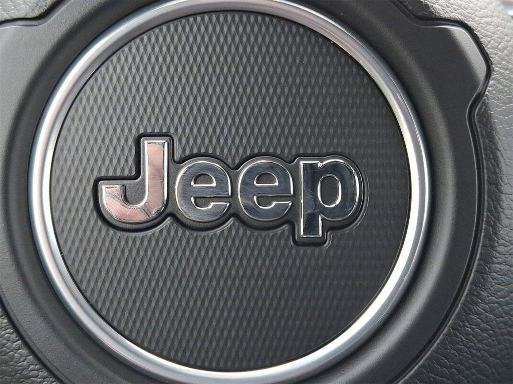 new 2025 Jeep Wrangler car, priced at $51,112