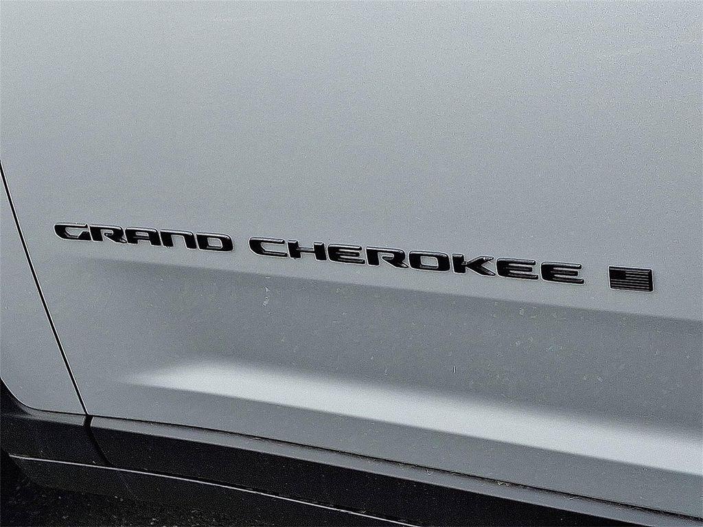 new 2025 Jeep Grand Cherokee L car, priced at $44,665