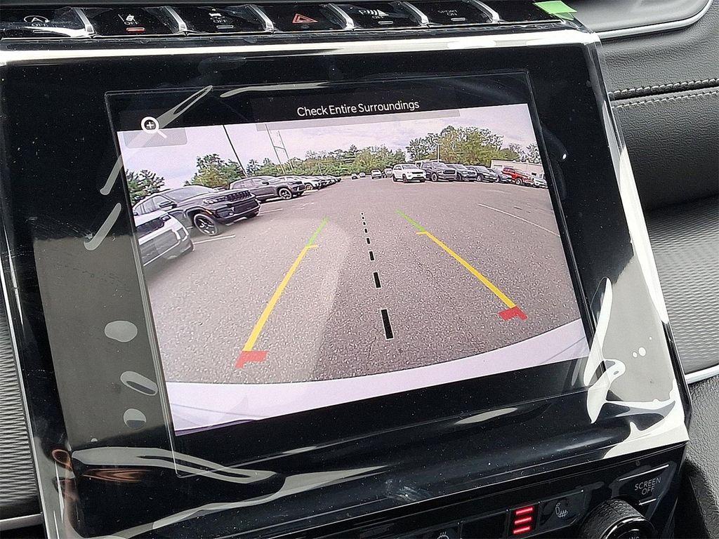 new 2025 Jeep Grand Cherokee car, priced at $43,599