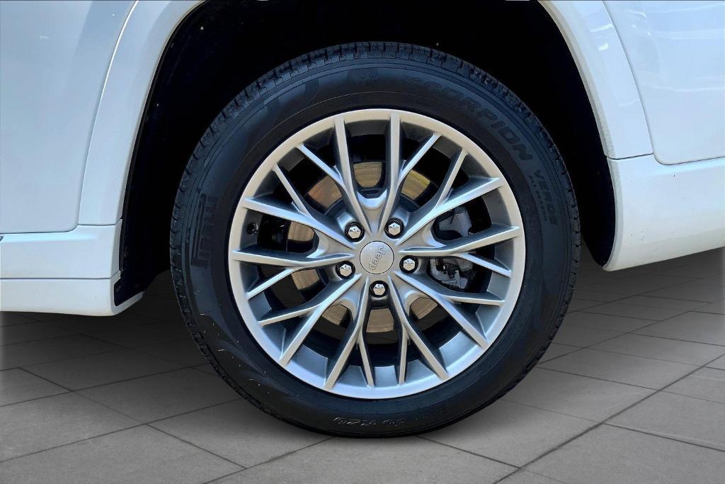 used 2025 Jeep Grand Cherokee L car, priced at $59,990