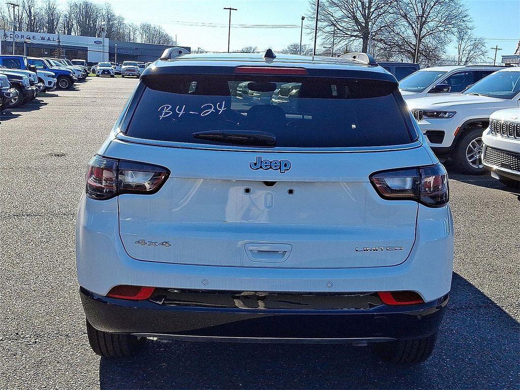 new 2024 Jeep Compass car, priced at $42,006