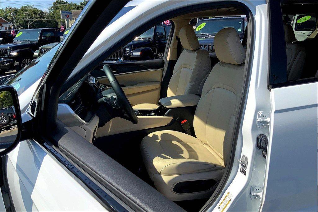 used 2021 Jeep Grand Cherokee L car, priced at $30,790