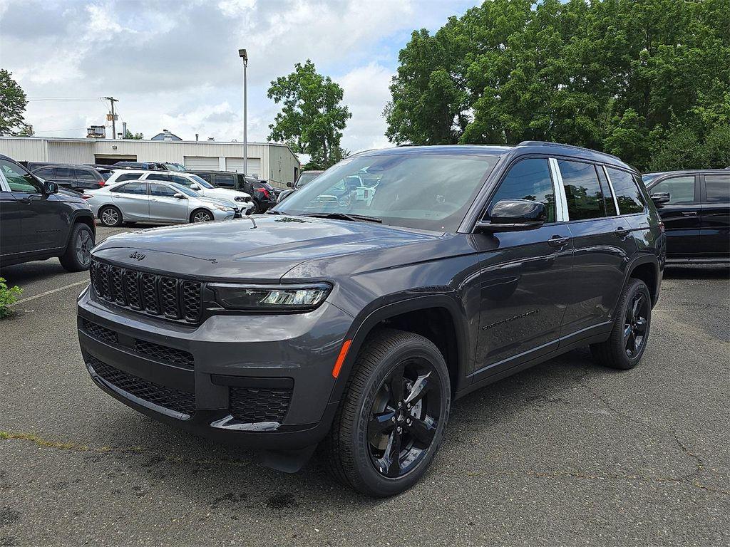 new 2025 Jeep Grand Cherokee L car, priced at $45,788