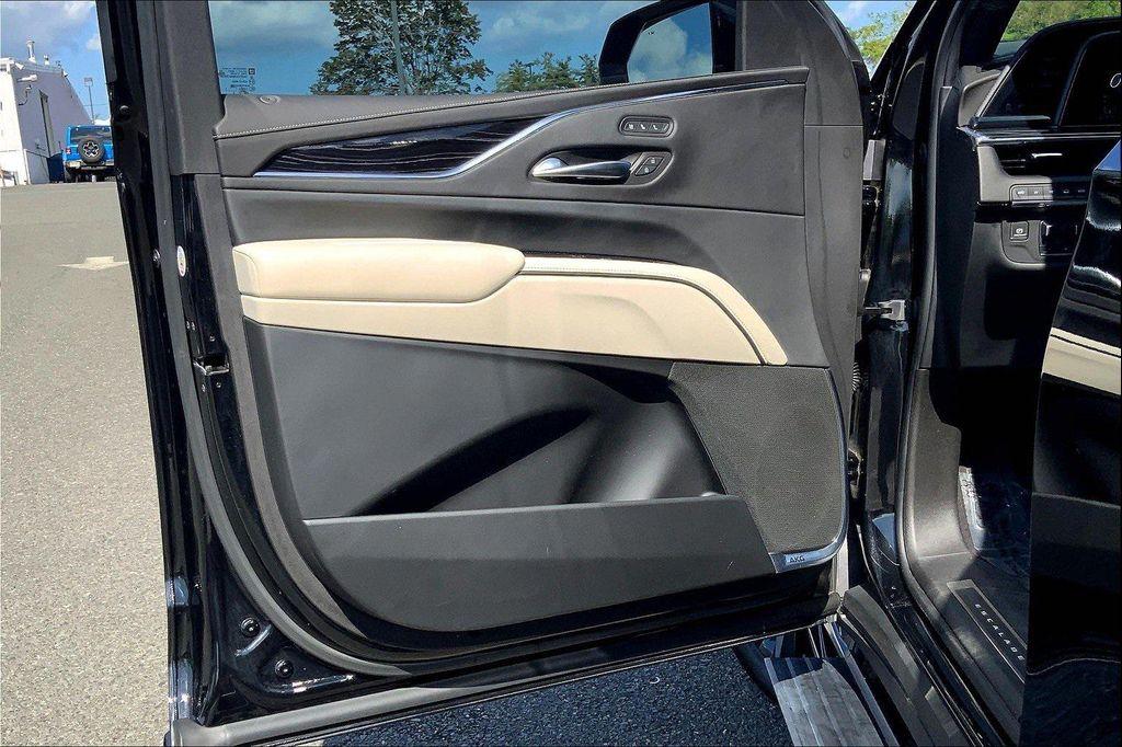 used 2021 Cadillac Escalade ESV car, priced at $63,990
